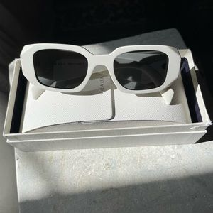PRADA PR 17WS white rectangular sunglasses, brand new unworn perfect condition